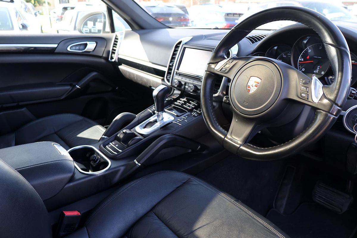 2014 Porsche Cayenne Diesel Platinum Edition 92A