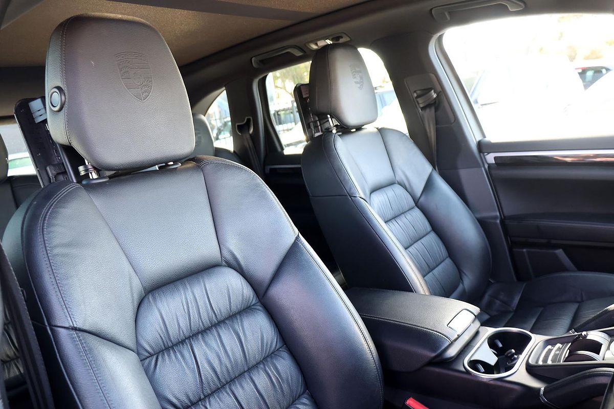 2014 Porsche Cayenne Diesel Platinum Edition 92A