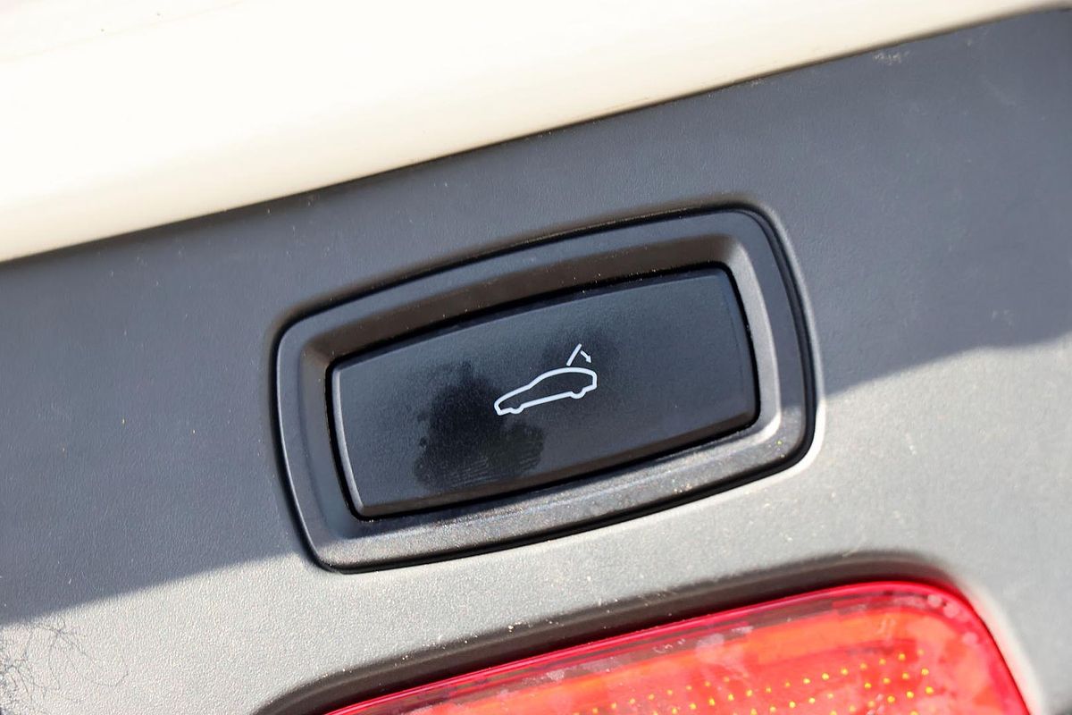 2014 Porsche Cayenne Diesel Platinum Edition 92A