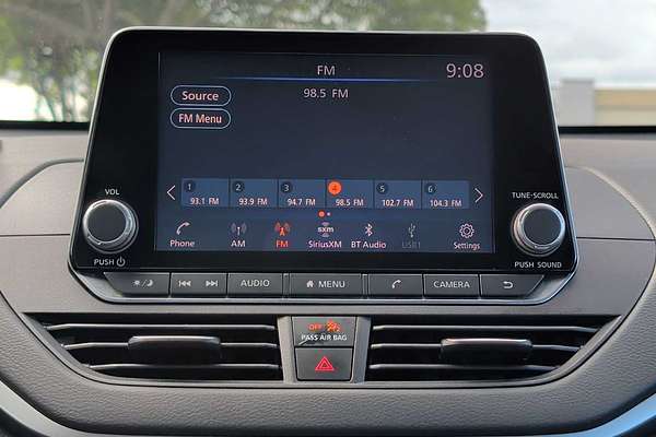 2022 Nissan Altima 2.5 SV