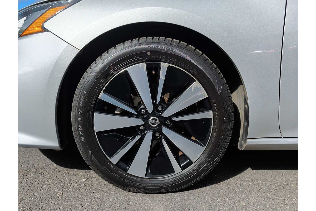 2022 Nissan Altima 2.5 SV