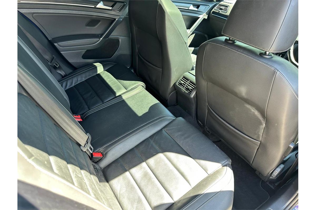 2014 Volkswagen Golf R 7