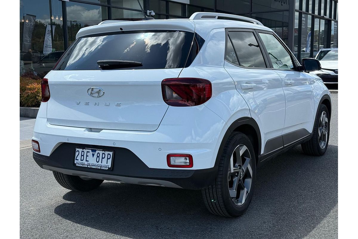 2024 Hyundai Venue Elite QX.V5