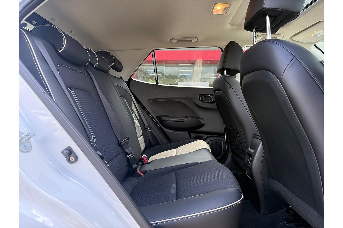 2024 Hyundai Venue Elite QX.V5