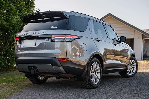 2019 Land Rover Discovery SD4 SE Series 5