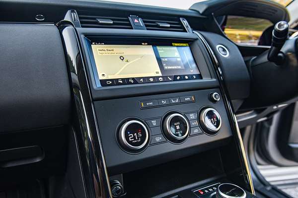 2019 Land Rover Discovery SD4 SE Series 5