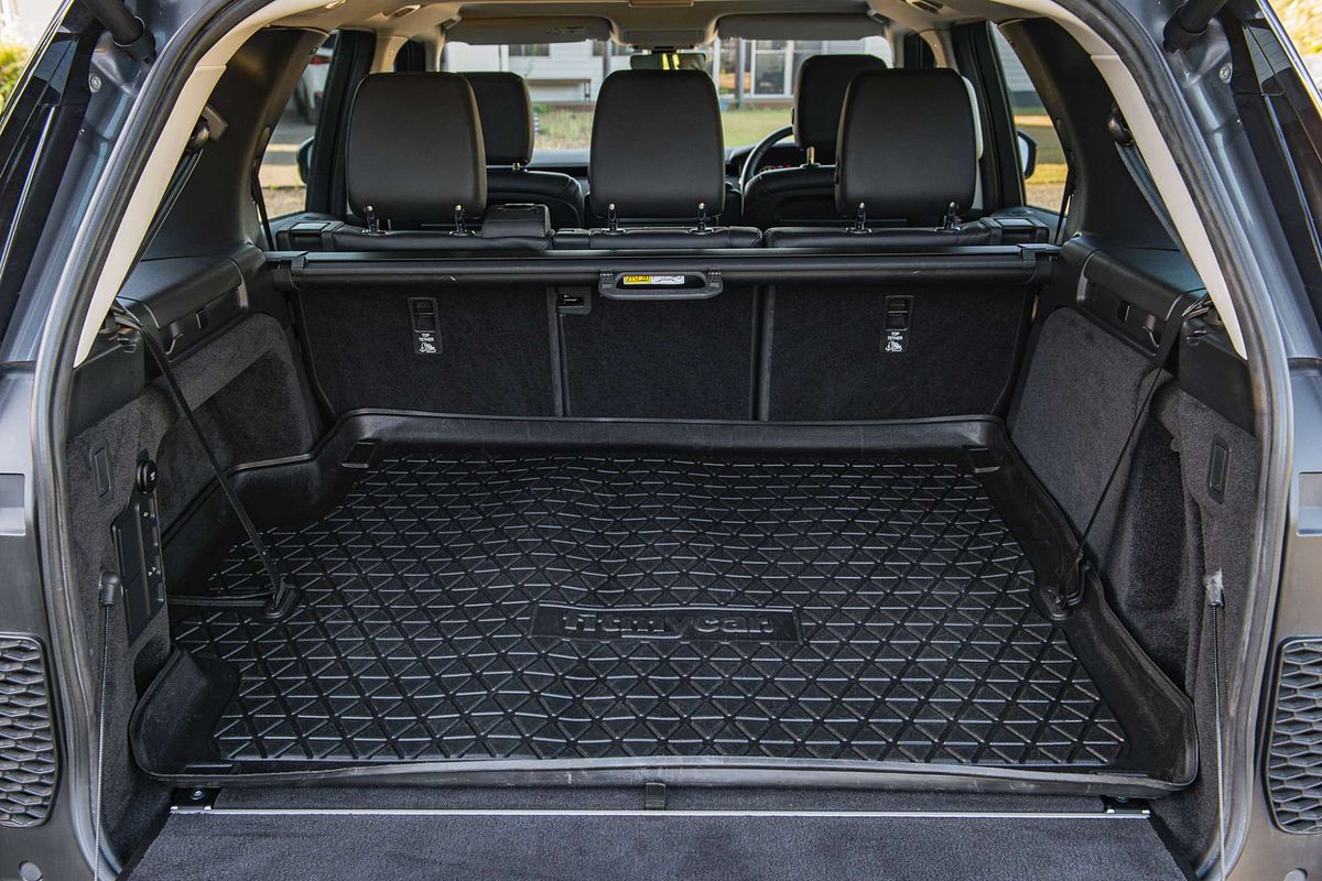 2019 Land Rover Discovery SD4 SE Series 5