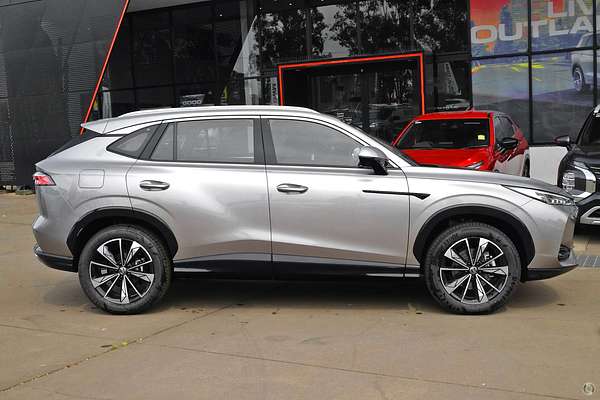 2025 MG HS Vibe AS33