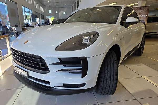 2021 Porsche Macan 95B