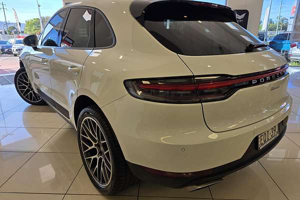 2021 Porsche Macan 95B