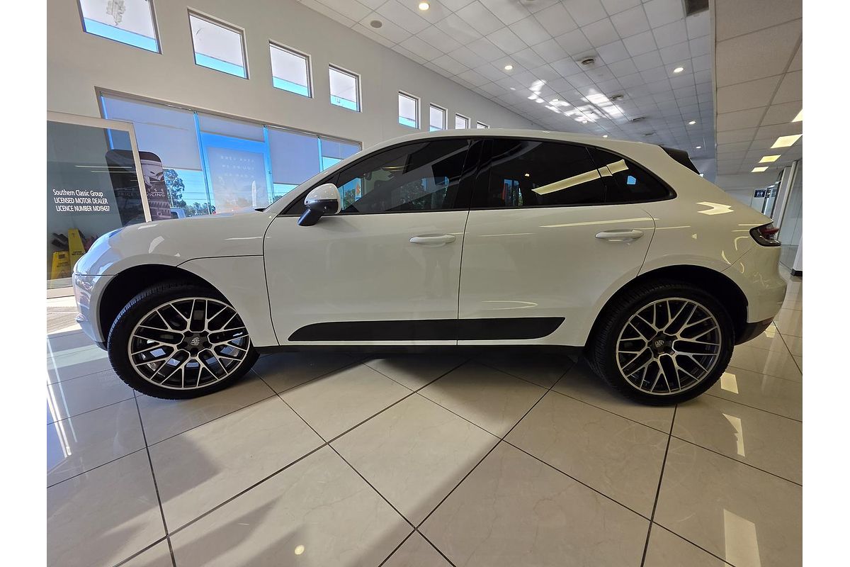 2021 Porsche Macan 95B