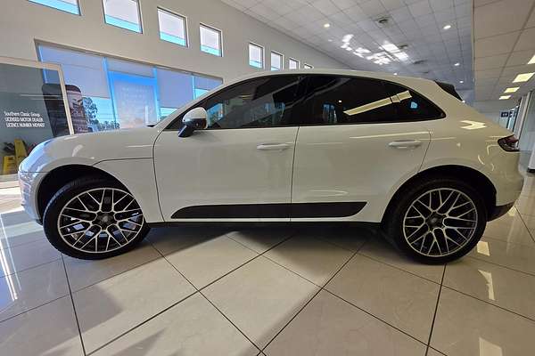 2021 Porsche Macan 95B