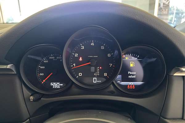 2021 Porsche Macan 95B