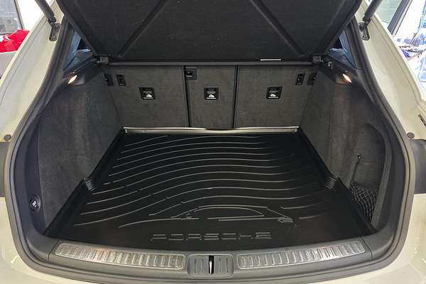 2021 Porsche Macan 95B