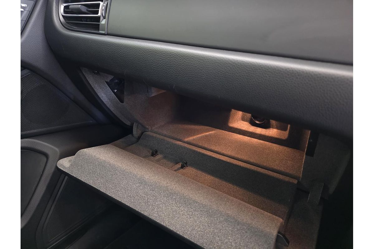 2021 Porsche Macan 95B