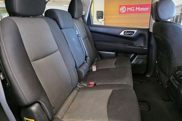 2016 Nissan Pathfinder ST R52 Series II