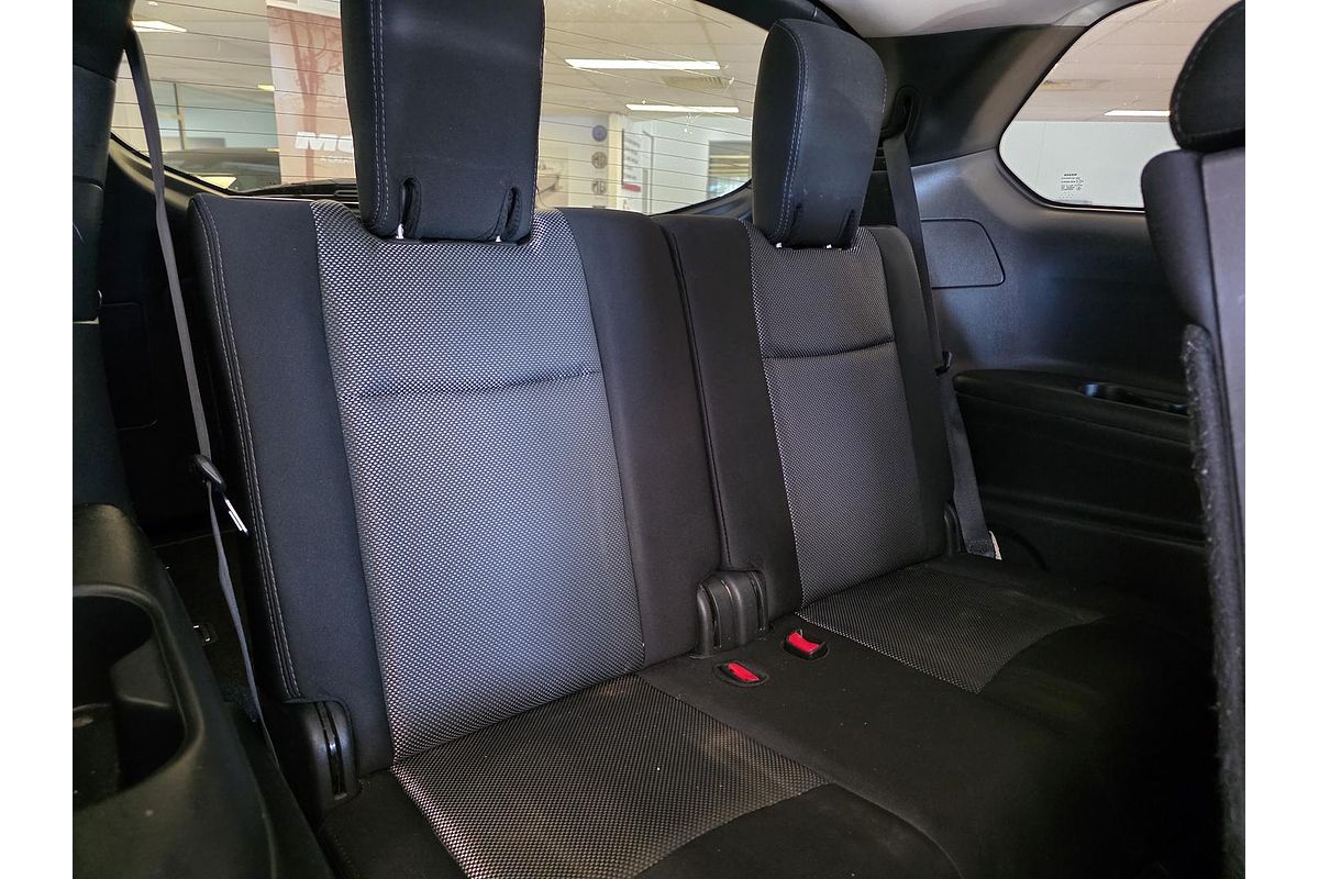 2016 Nissan Pathfinder ST R52 Series II