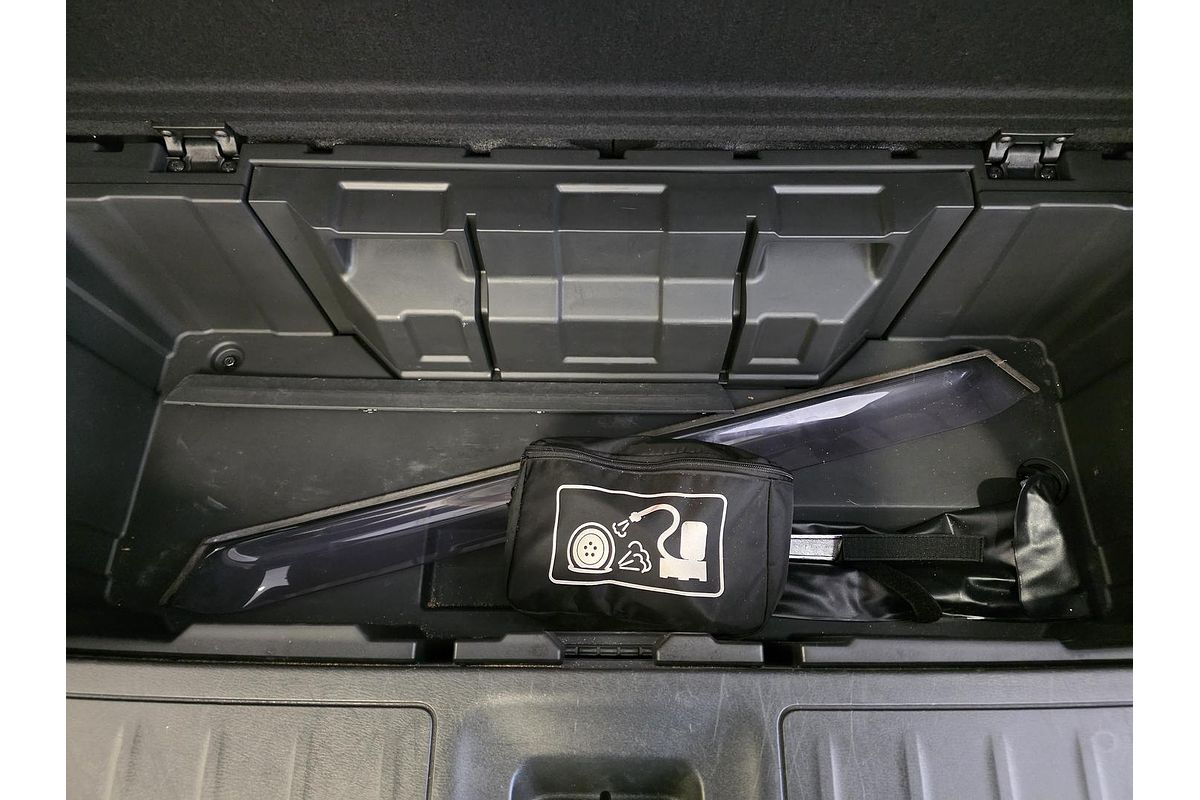 2016 Nissan Pathfinder ST R52 Series II