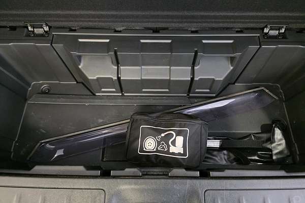 2016 Nissan Pathfinder ST R52 Series II