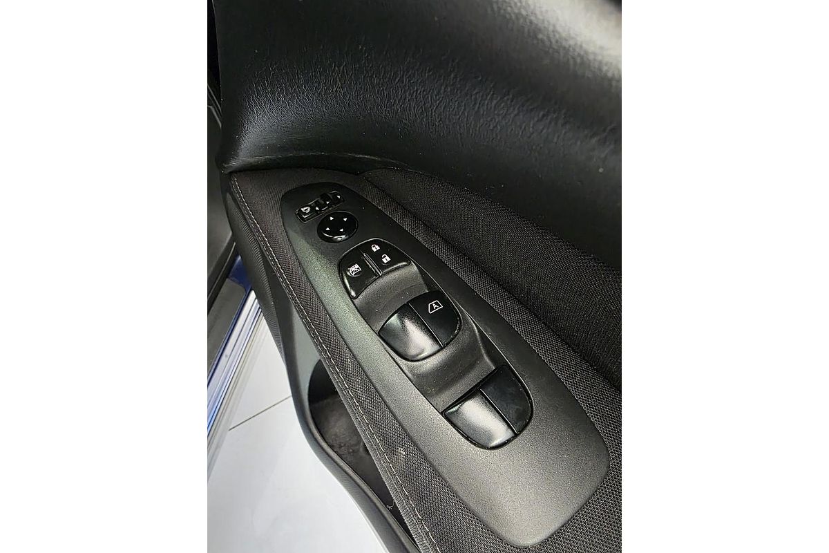 2016 Nissan Pathfinder ST R52 Series II