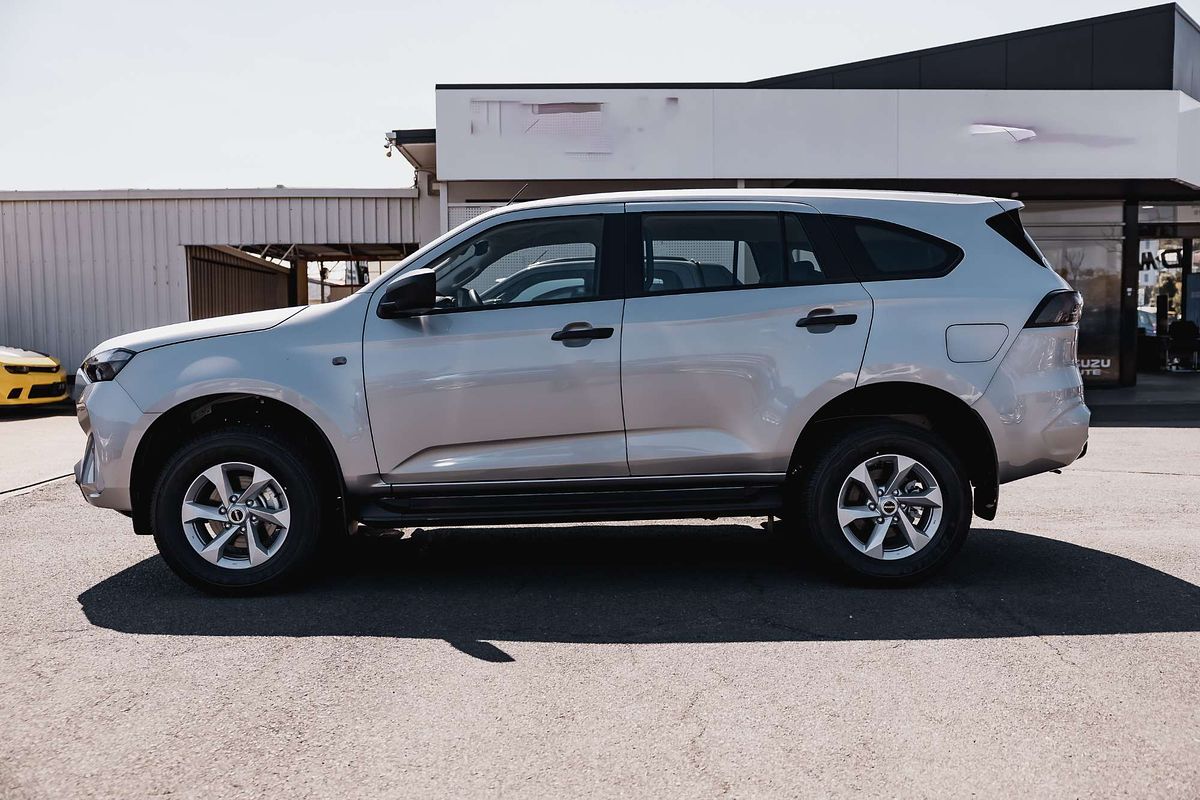 2025 Isuzu MU-X LS-M
