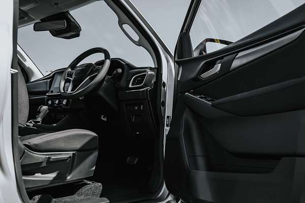 2025 Isuzu MU-X LS-M