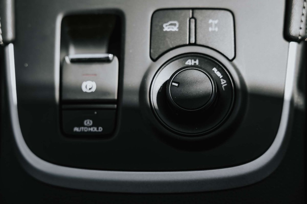 2025 Isuzu MU-X LS-M