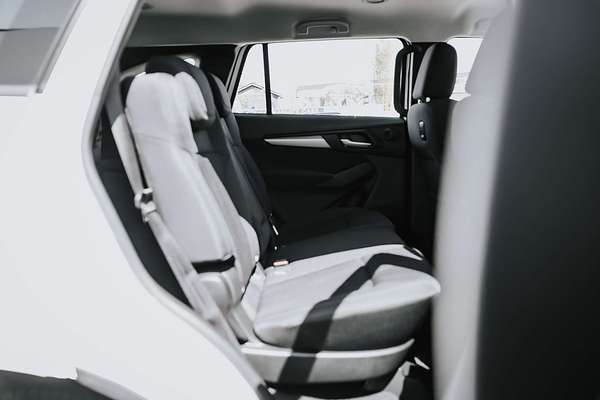 2025 Isuzu MU-X LS-M