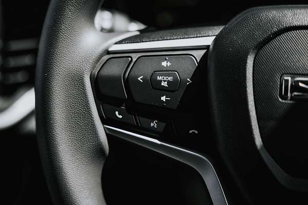 2025 Isuzu MU-X LS-M