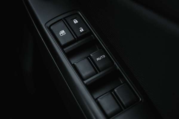 2025 Isuzu MU-X LS-M