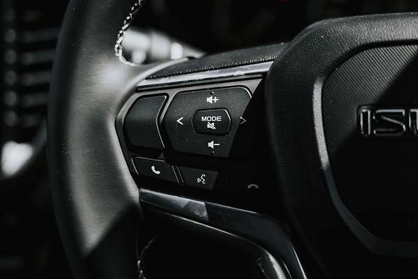 2025 Isuzu D-MAX LS-U  4X4