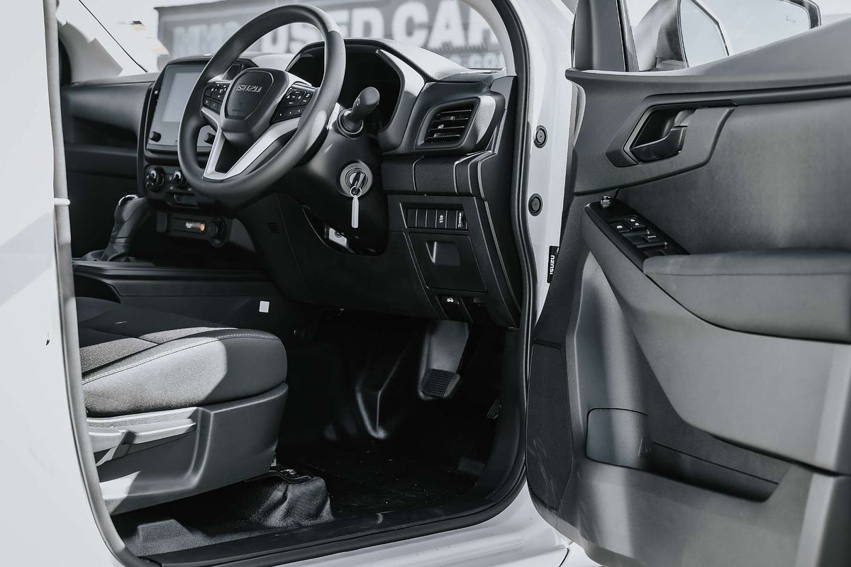 2025 Isuzu D-MAX SX 4X4