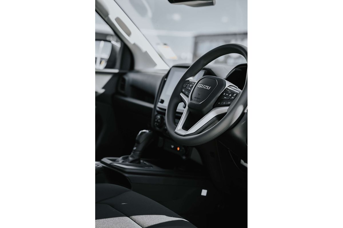 2025 Isuzu D-MAX SX 4X4
