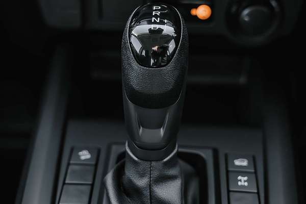 2025 Isuzu D-MAX SX 4X4