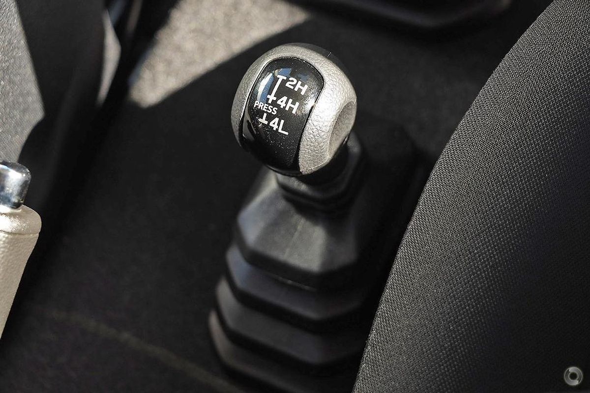 2025 Suzuki Jimny GLX GJ