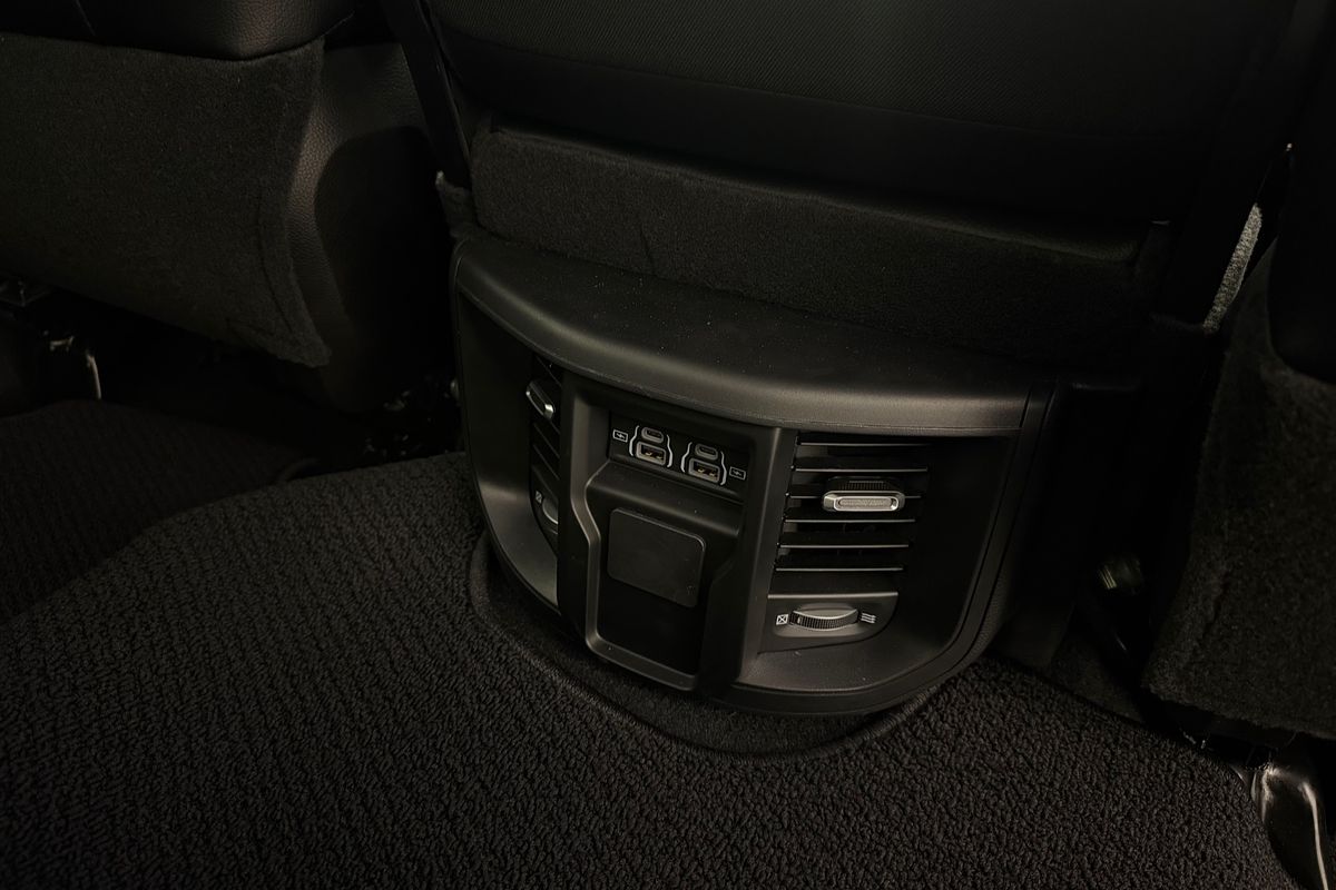 2024 RAM 2500 Laramie DJ 4X4