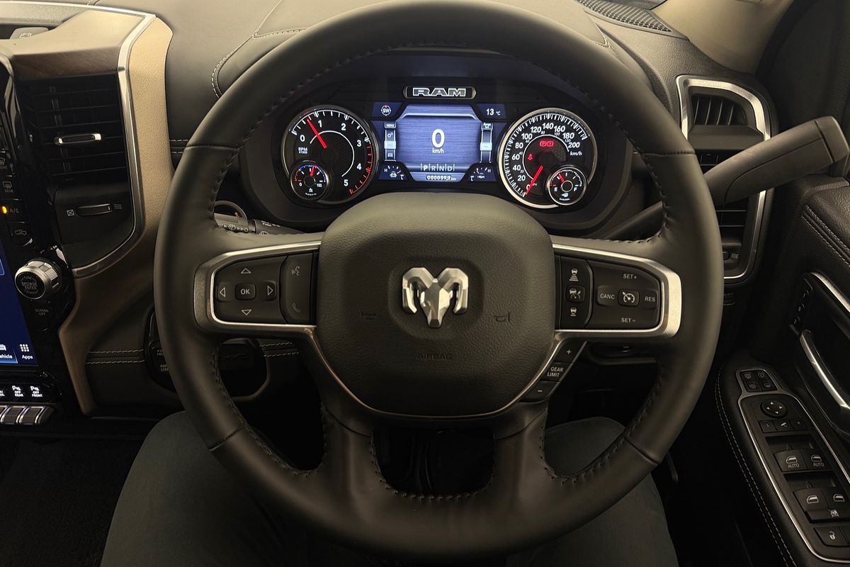 2024 RAM 2500 Laramie DJ 4X4