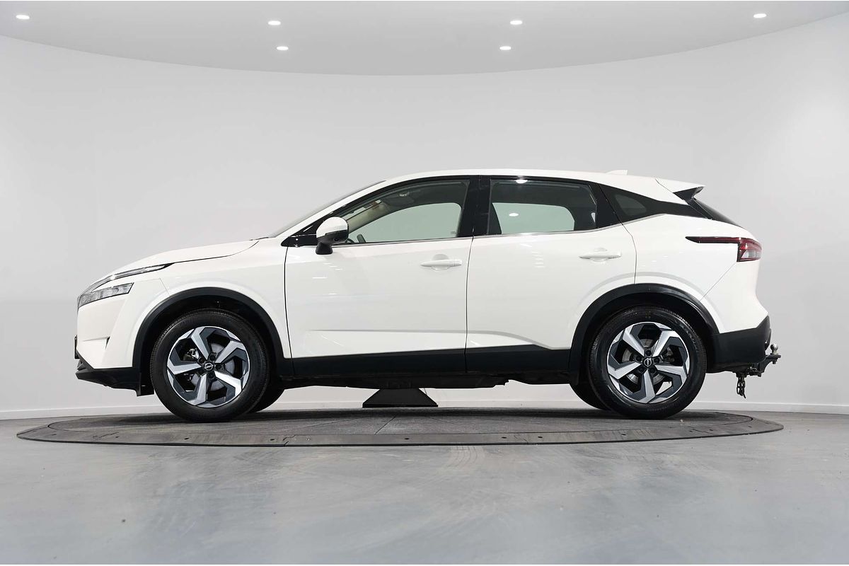 2023 Nissan QASHQAI ST+ J12