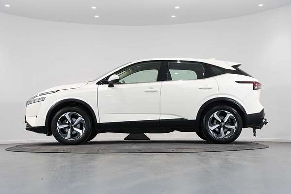 2023 Nissan QASHQAI ST+ J12