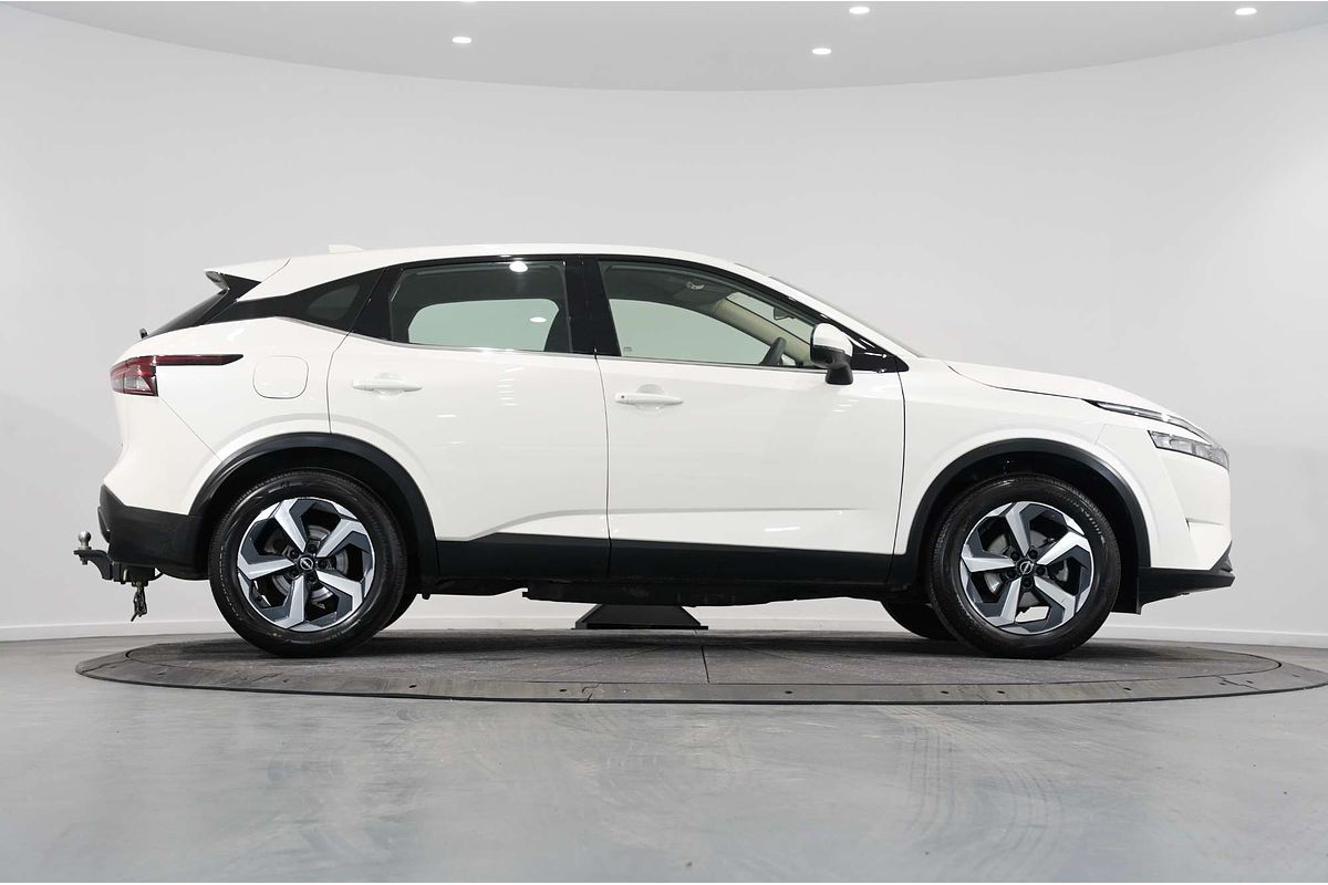 2023 Nissan QASHQAI ST+ J12
