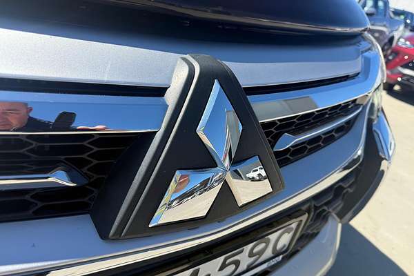 2017 Mitsubishi Pajero Sport GLX QE