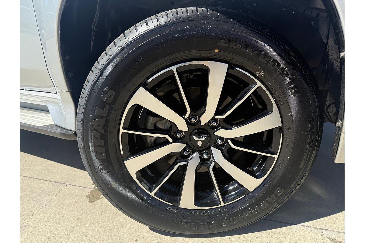 2017 Mitsubishi Pajero Sport GLX QE