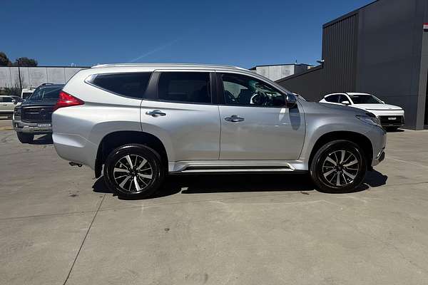 2017 Mitsubishi Pajero Sport GLX QE