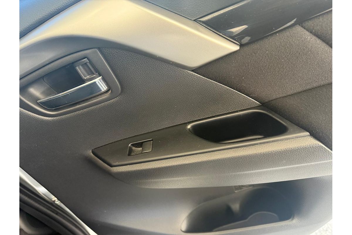 2017 Mitsubishi Pajero Sport GLX QE