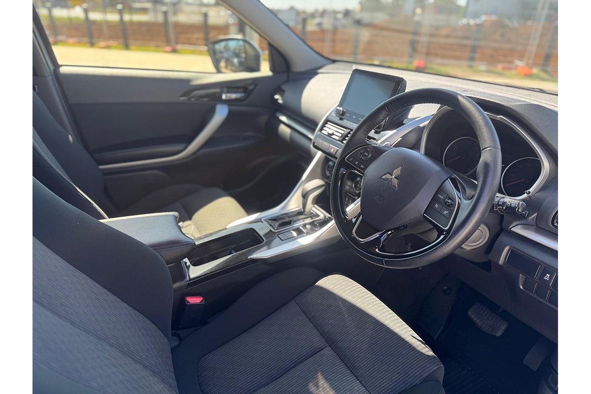 2024 Mitsubishi Eclipse Cross LS YB