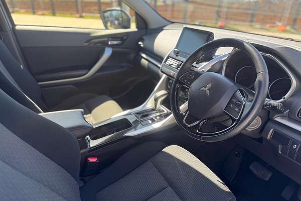 2024 Mitsubishi Eclipse Cross LS YB
