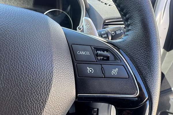 2024 Mitsubishi Eclipse Cross LS YB