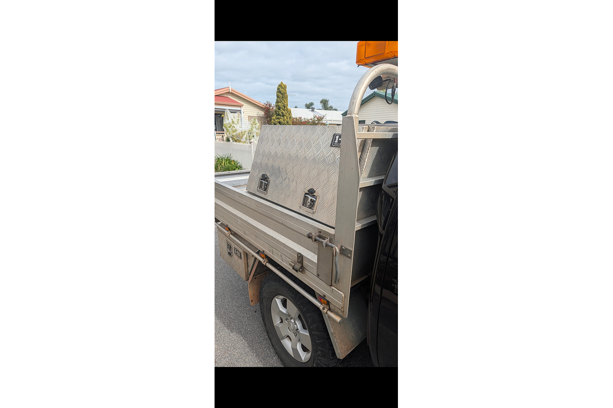 2011 Nissan Navara ST D40 4X4