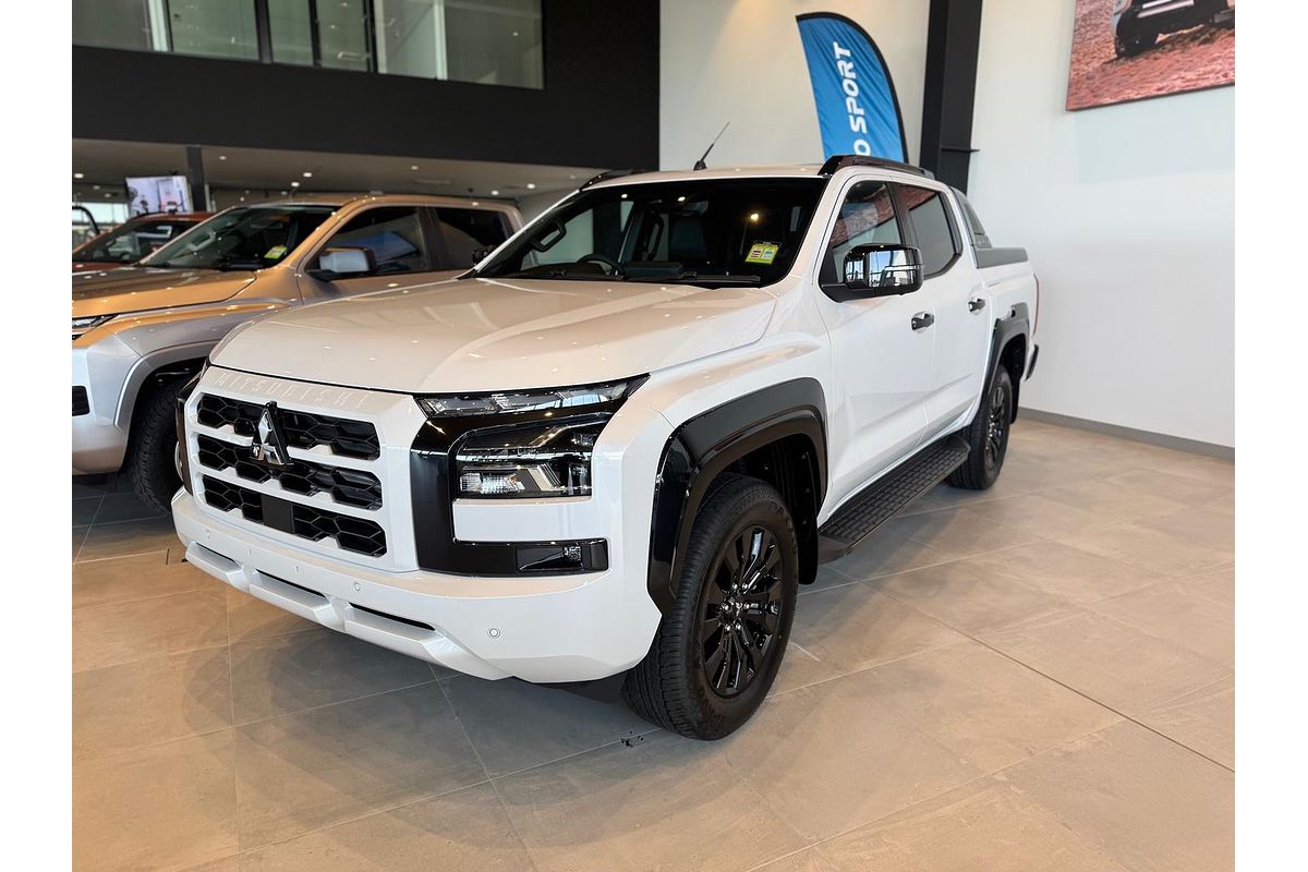 2025 Mitsubishi Triton GSR MV 4X4