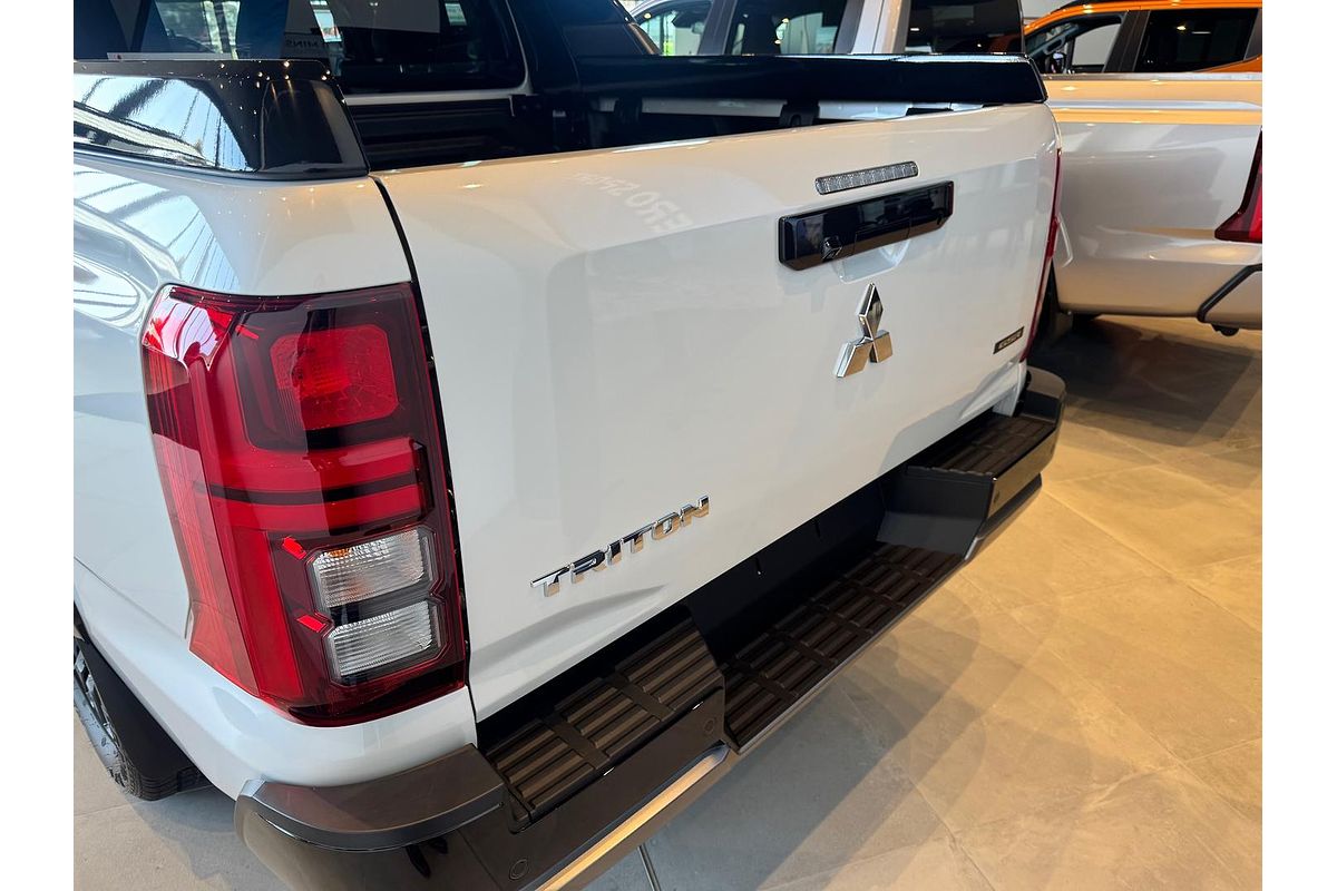 2025 Mitsubishi Triton GSR MV 4X4